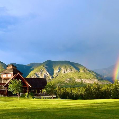 Headwaters Lodge At Eagle Ranch Resort Invermere Exterior foto