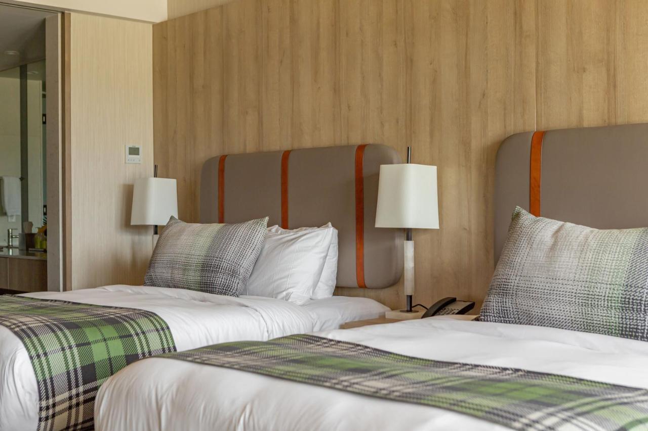 Headwaters Lodge At Eagle Ranch Resort Invermere Quarto foto